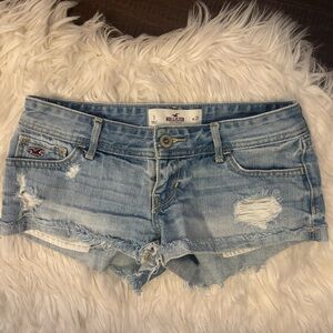 HOLLISTER distressed cheeky shorts, size 3